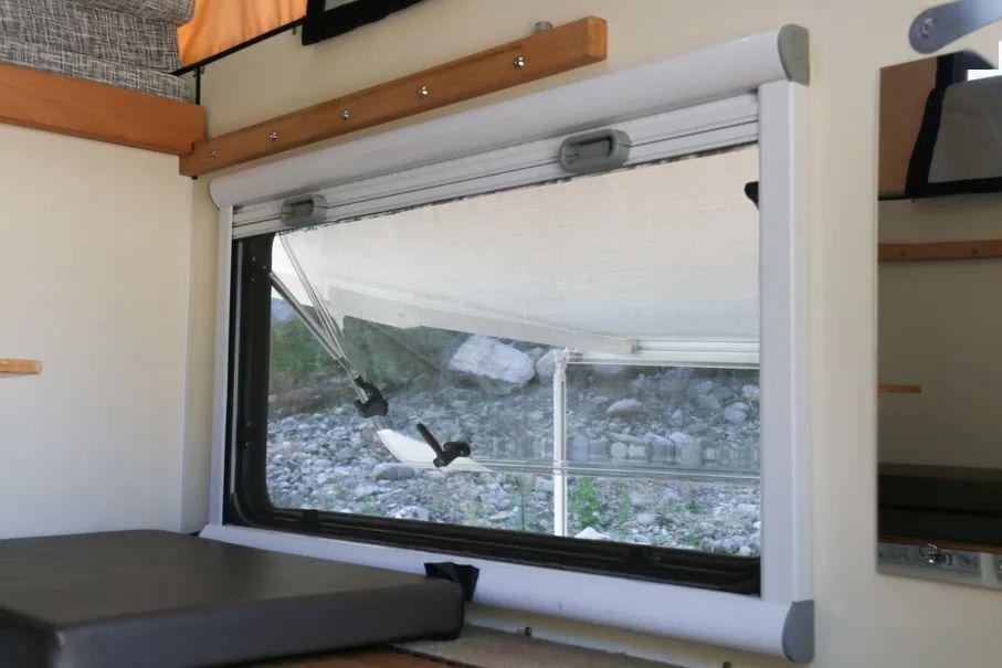 點擊進(jìn)入看圖評論