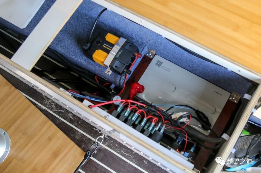 點擊進(jìn)入看圖評論