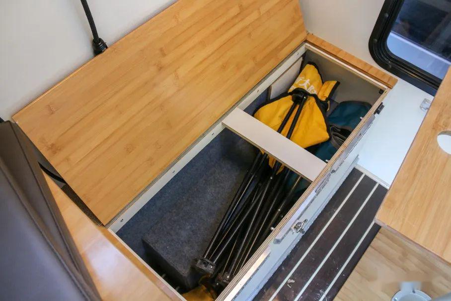 點擊進(jìn)入看圖評論