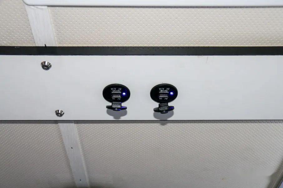 點擊進(jìn)入看圖評論